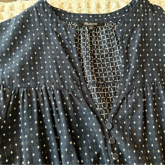 Madewell Dobby V-Neck Tiered Midi Dress - Picture 3 of 10